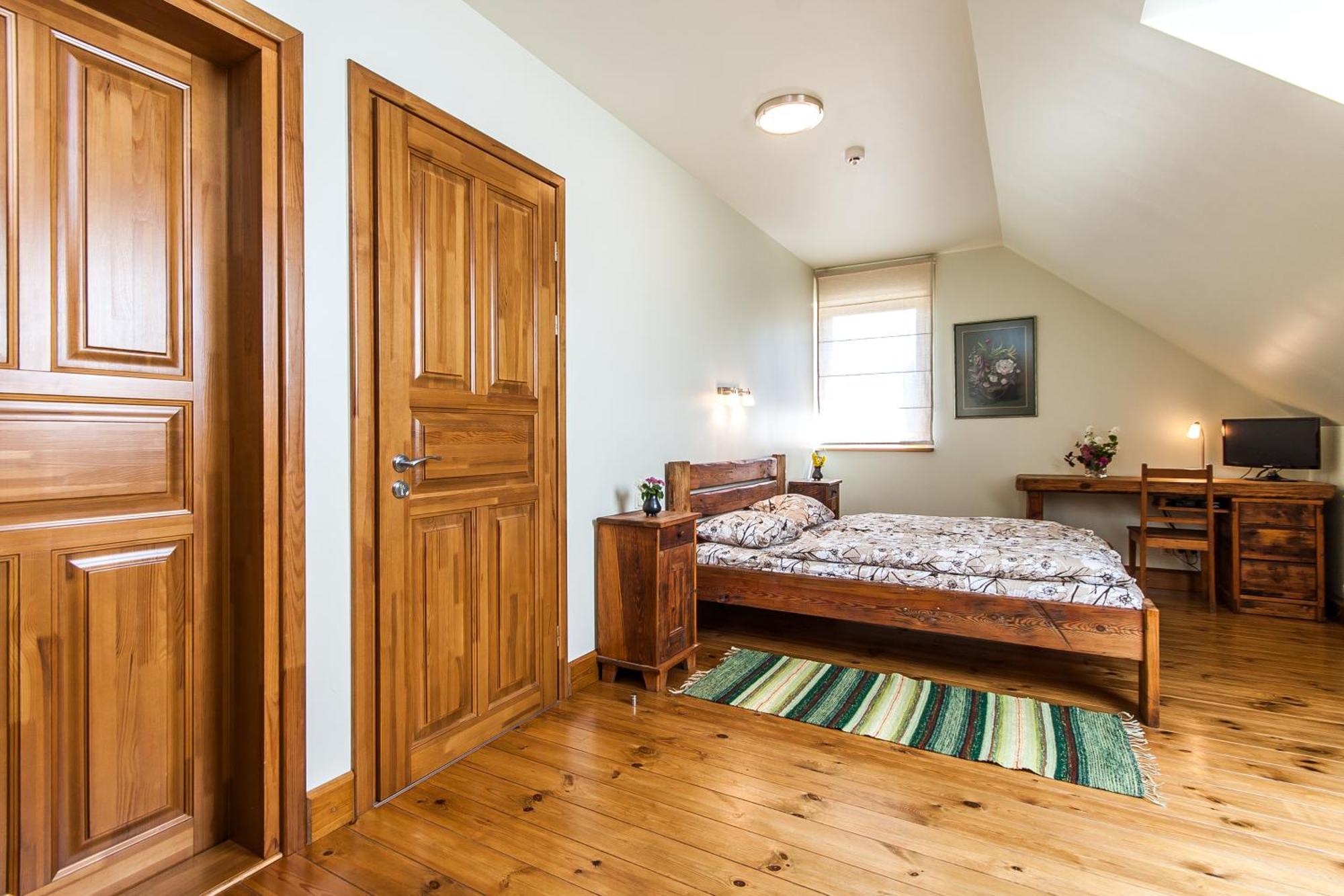 Laucu Akmens Guesthouset